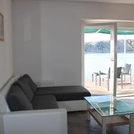 Apartmán Luxemarine - First Row Whisper