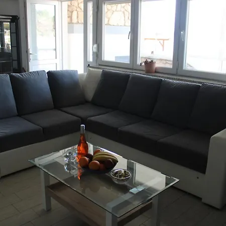 Apartmán Luxemarine - First Row Whisper *