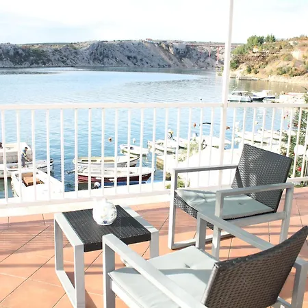 Luxemarine - First Row Whisper * Maslenica