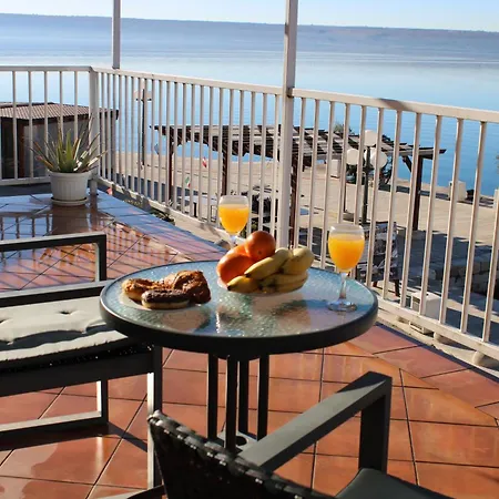 Apartmán Luxemarine - First Row Whisper *